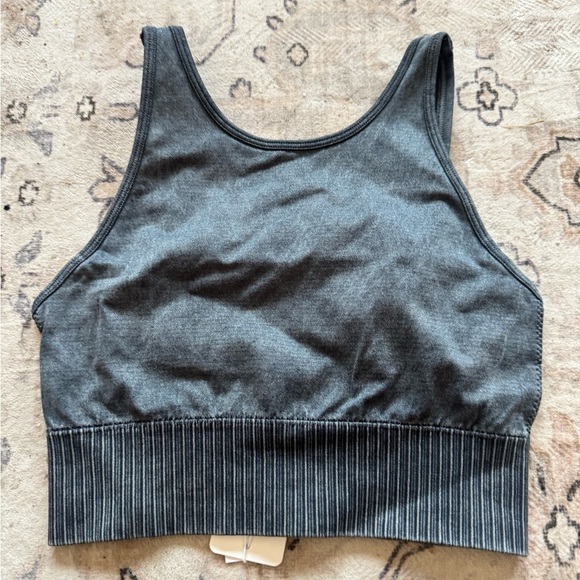 Charcoal sports bra and bike shorts set for Active Performance - Picture 4 of 8